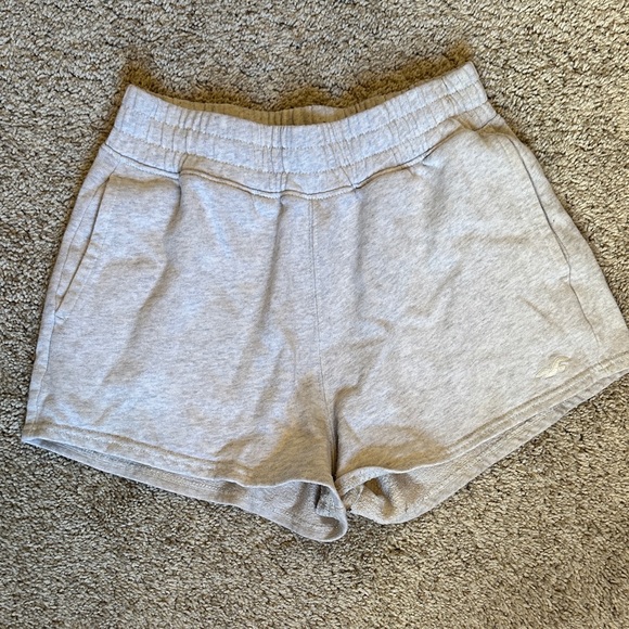 Hollister Pants - Hollister Women's Light Gray Athletic Shorts